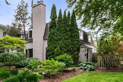 2766 Asbury Avenue, Evanston, IL 60201 - Photo 1