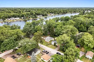 2622 W Emerald Ct, McHenry, IL 60051 - Photo 3