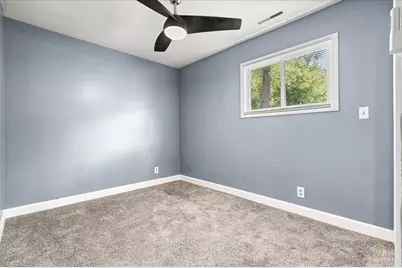 2622 W Emerald Court, McHenry, IL 60051 - Photo 23