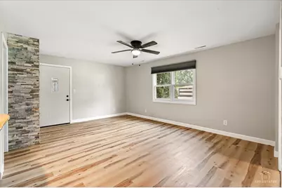 2622 W Emerald Court, McHenry, IL 60051 - Photo 9
