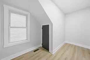 646 W 47th Pl, Chicago, IL 60638 - Photo 15