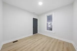 646 W 47th Pl, Chicago, IL 60638 - Photo 21