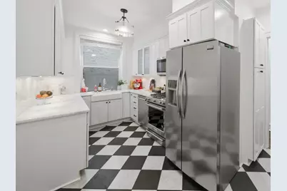 2948 N Pine Grove Avenue #2, Chicago, IL 60657 - Photo 13