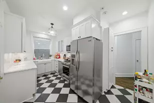 2948 N Pine Grove Ave, Chicago, IL 60657 - Photo 17