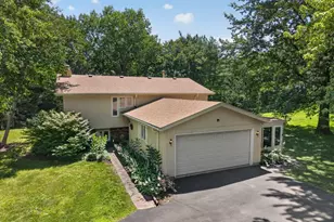 15913 Wooddale Dr, Union, IL 60180 - Photo 3
