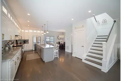 7720 W Chase Avenue, Chicago, IL 60631 - Photo 3