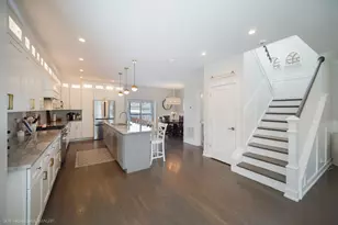 7720 W Chase Ave, Chicago, IL 60631 - Photo 3