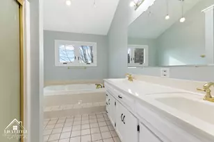 1523 Greenlake Dr, Aurora, IL 60502 - Photo 25
