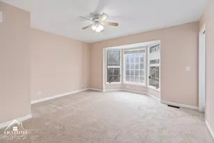 1523 Greenlake Dr, Aurora, IL 60502 - Photo 29
