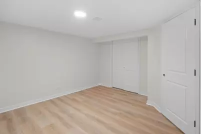 6207 W Eastwood Avenue, Chicago, IL 60630 - Photo 13