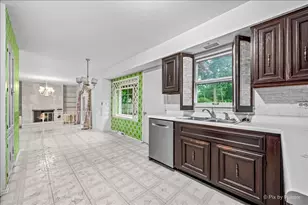 1080 Harvard Ln, Buffalo Grove, IL 60089 - Photo 5