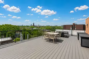 1908 W Irving Park Rd, Chicago, IL 60613 - Photo 23