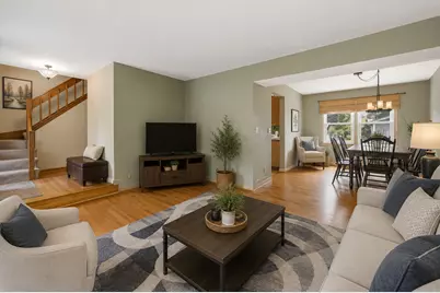 684 Regent Drive, Crystal Lake, IL 60014 - Photo 5