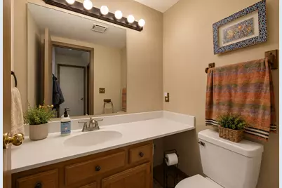 684 Regent Drive, Crystal Lake, IL 60014 - Photo 13