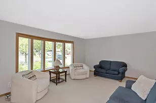 7708 Palm Dr, Orland Park, IL 60462 - Photo 3