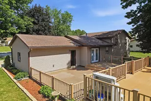 1665 Hill Dr, Dixon, IL 61021 - Photo 9