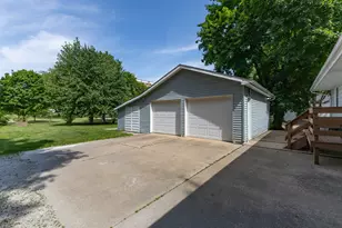 335 N Chicago St, Geneseo, IL 61254 - Photo 5