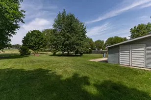 335 N Chicago St, Geneseo, IL 61254 - Photo 7