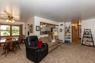 335 N Chicago St, Geneseo, IL 61254 - Photo 9