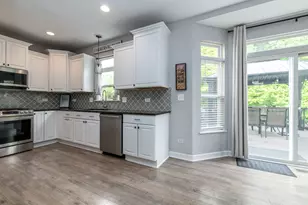 1061 Painted Lake Ct, Lake Villa, IL 60046 - Photo 3