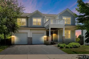 617 Donegal Dr, Elgin, IL 60123 - Photo 1