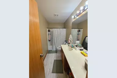 2400 Mark Avenue, Zion, IL 60099 - Photo 13