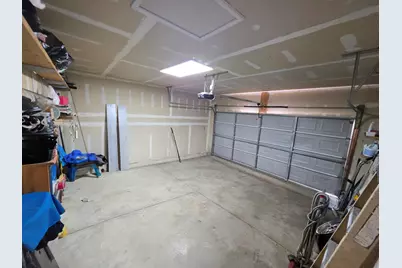 2400 Mark Avenue, Zion, IL 60099 - Photo 17