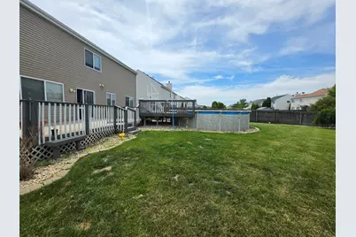 2400 Mark Avenue, Zion, IL 60099 - Photo 21