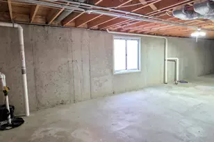 2400 Mark Ave, Zion, IL 60099 - Photo 15