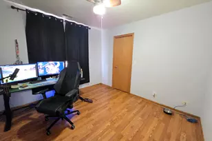 2400 Mark Ave, Zion, IL 60099 - Photo 9