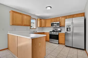 676 Elberon Way, Roscoe, IL 61073 - Photo 7
