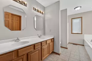 676 Elberon Way, Roscoe, IL 61073 - Photo 19
