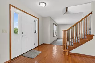 676 Elberon Way, Roscoe, IL 61073 - Photo 3