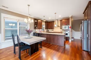3709 N Ashland Ave, Chicago, IL 60613 - Photo 5