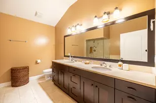 3709 N Ashland Ave, Chicago, IL 60613 - Photo 21