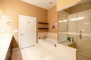 3709 N Ashland Ave, Chicago, IL 60613 - Photo 23