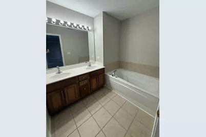 2265 Pembridge Drive, Lake in the Hills, IL 60156 - Photo 11