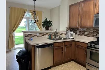 2265 Pembridge Drive, Lake in the Hills, IL 60156 - Photo 7