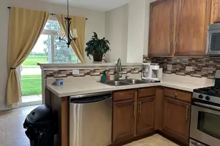 2265 Pembridge Dr, Lake in the Hills, IL 60156 - Photo 7