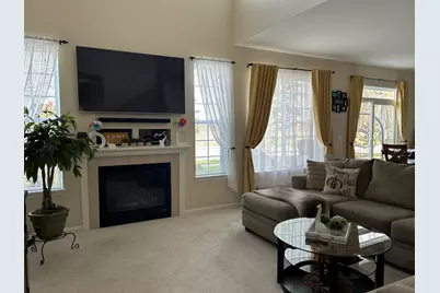 2265 Pembridge Drive, Lake in the Hills, IL 60156 - Photo 5