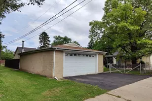 1201 Fairchild Ave, Joliet, IL 60432 - Photo 5