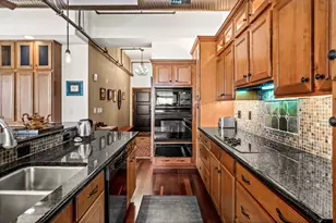 212 N Center St, Bloomington, IL 61701 - Photo 11
