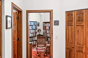 212 N Center St, Bloomington, IL 61701 - Photo 35