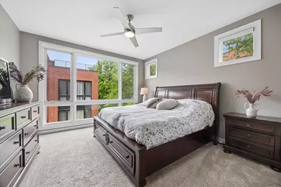 2318 W Wolfram Street, Chicago, IL 60618 - Photo 19