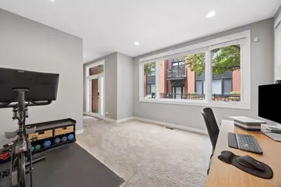 2318 W Wolfram Street, Chicago, IL 60618 - Photo 17