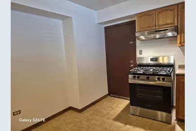 5855 W Higgins Avenue #GF, Chicago, IL 60630 - Photo 11