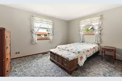 5547 Fairway Drive, Crestwood, IL 60418 - Photo 13