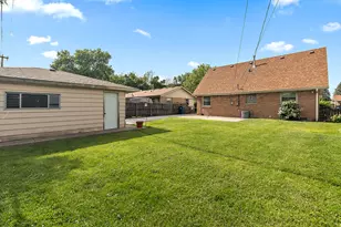 5547 Fairway Dr, Crestwood, IL 60418 - Photo 27