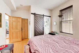 2455 N Sawyer Ave, Chicago, IL 60647 - Photo 13