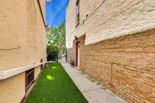 2455 N Sawyer Ave, Chicago, IL 60647 - Photo 49